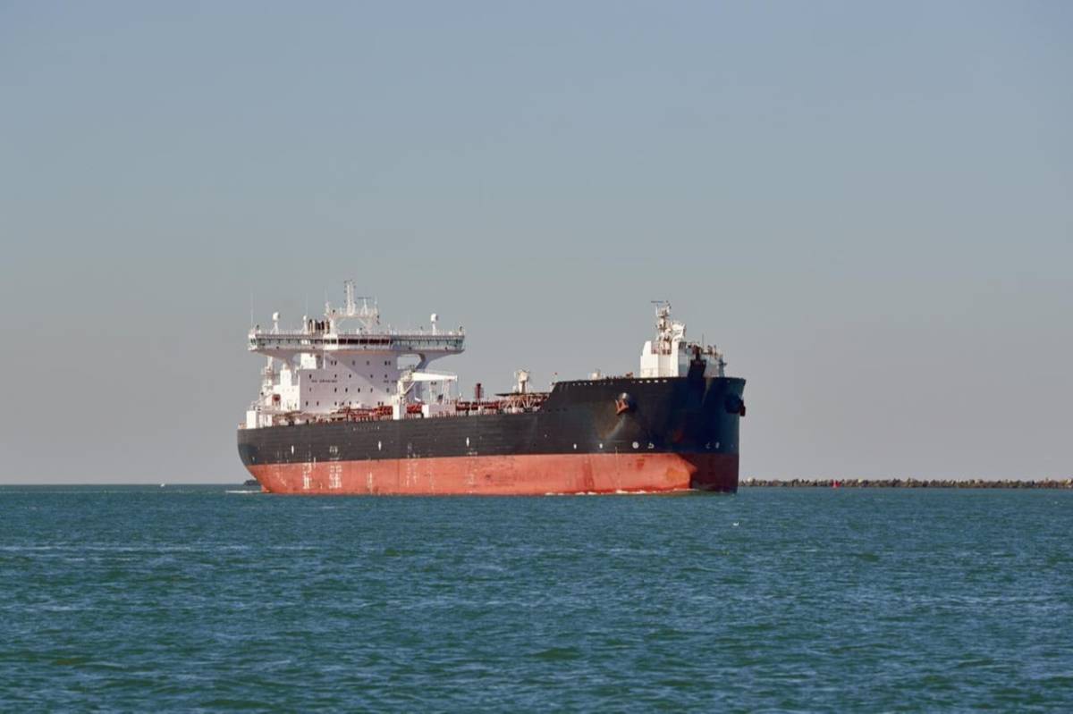Strait of Hormuz Crisis Triggers Downturn in Global LNG Market