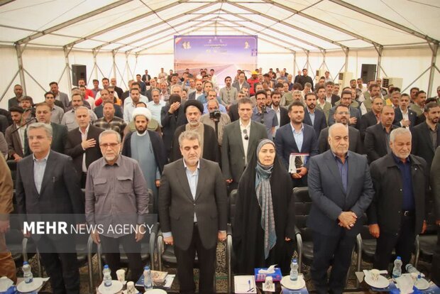 تسمية طريق "من الحرم إلى الحرم" السريع باسم القائد الشهيد الخامنئي