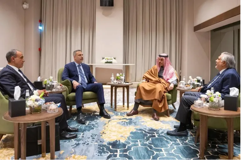 اجتماع اللجنة الرباعية في القاهرة وهواجس تل أبيب