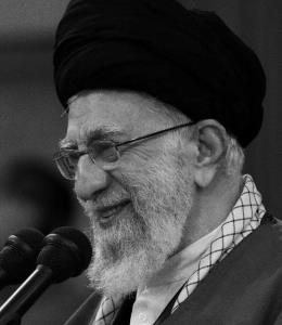 إمام الثورة الشهيد يرقد في جوار الإمام الرضا (ع) بعد ملحمة تشييع تاريخية