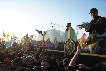 تداعيات التشييع المليوني لـ «القائد الشهيد» على معادلة تجريد المقاومة من سلاحها في العراق