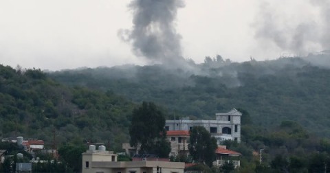 تصعيد إسرائيلي جنوب لبنان.. قصف مدفعي وتفجيرات داخل أحياء سكنية رغم اتفاق التهدئة