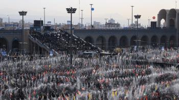 سی‌ان‌ان: مصلای تهران غرق در اشک و فریاد «انتقام» شد