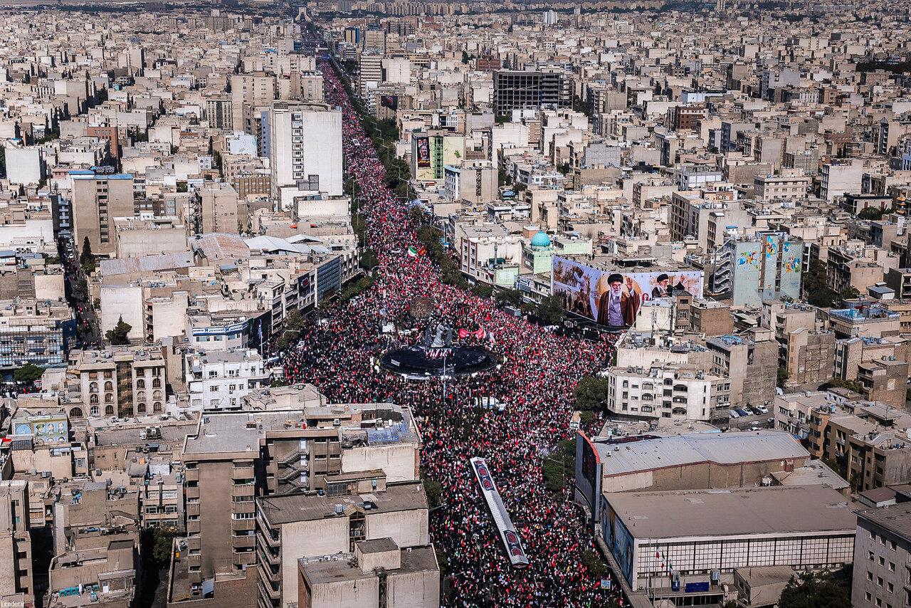 Millions Gather in Tehran for Funeral Procession of Martyred Leader
