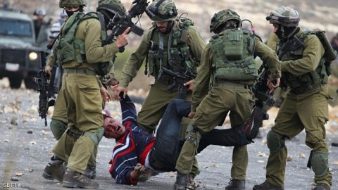 الكيان الصهيوني يعترف بـ"خطورة" كتابة أرقام على جباه معتقلين فلسطينيين ويؤكد استخلاص العبر