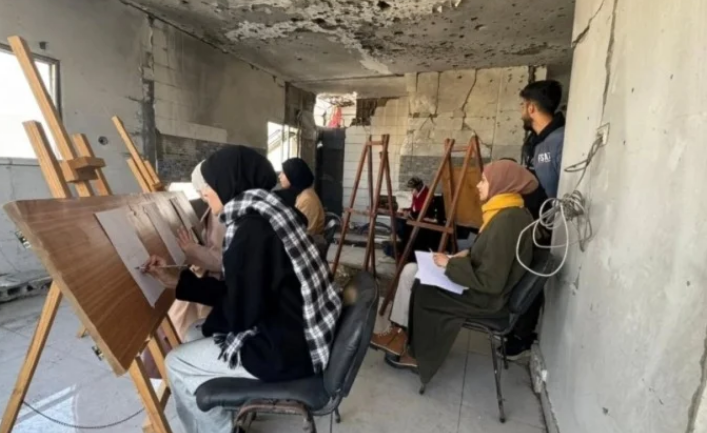غزة: "مأوى الفنانين" يحول الفن إلى مساحة لحماية الذاكرة