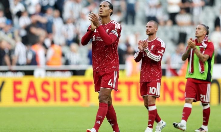 فان دايك يطالب لاعبي ليفربول برد فعل قوي لتعويض خيبة الموسم الماضي