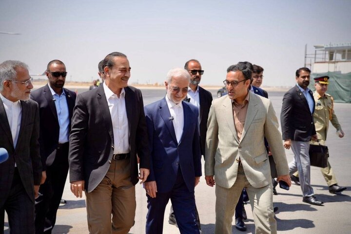 عاصم منير في طهران... نبض الدبلوماسية الخافت