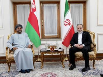 Omani Foreign Minister Holds Talks with Araghchi in Tehran