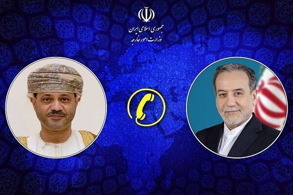 Iran, Oman Foreign Ministers Discuss Regional Developments by Phone