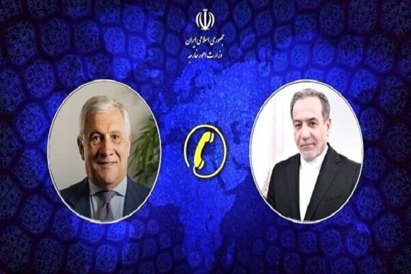 Iranian, Italian FMs Hold Talks on Hormuz Strait