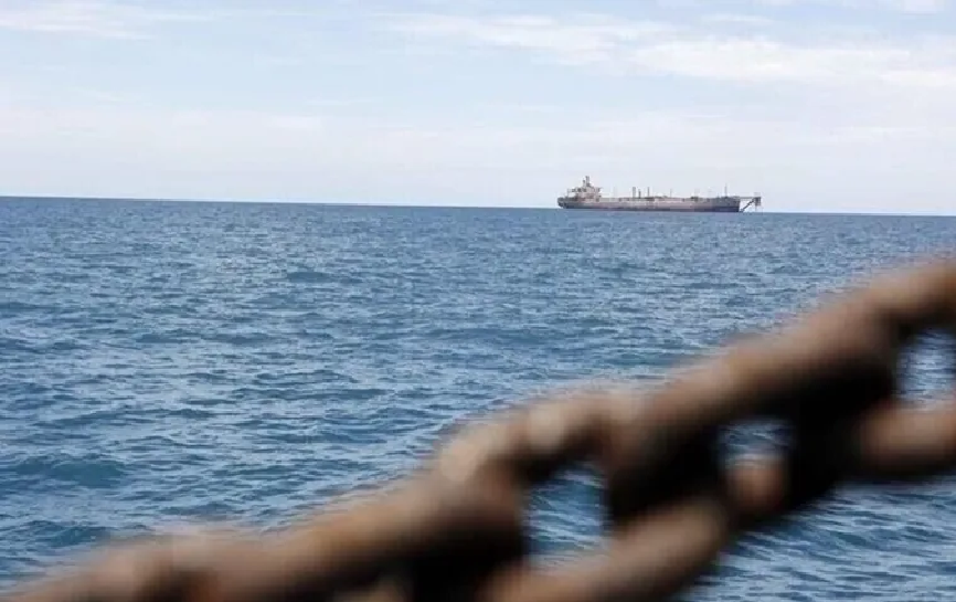 وال‌استریت ژورنال: کشورهای منطقه کنترل ایران بر تنگه هرمز را پذیرفته‌اند