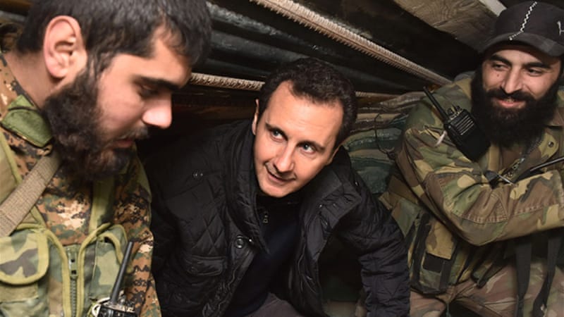 الرئيس الأسد يتفقد فرقة عسكرية للجيش السوري على جبهة ريف دمشق