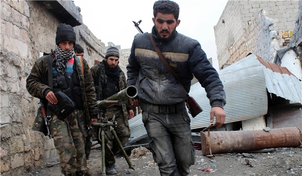 Takfiríes invaden la principal base militar en el sur de Siria 