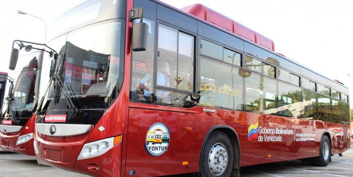 Venezuela inaugura una fábrica de autobuses más  grandes de región