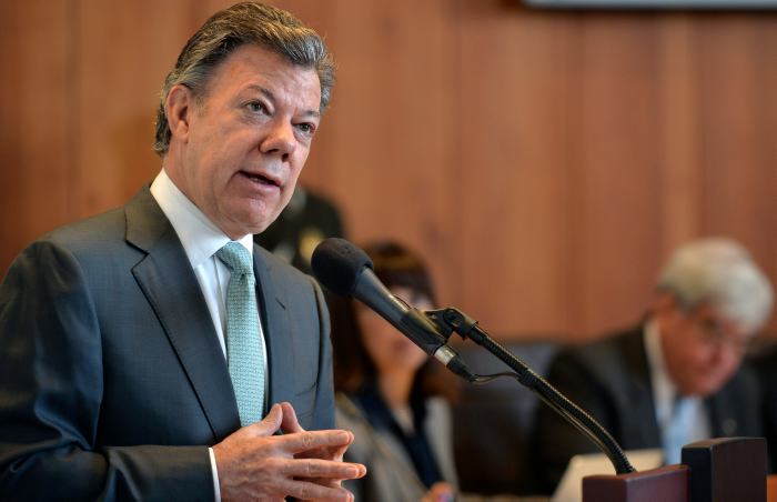 Santos dice que las FARC reducen su ofensiva en un 96% en Colombia