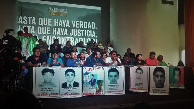 Padres de los 43 estudiantes desaparecidos se reunirán con el presidente Peña Nieto