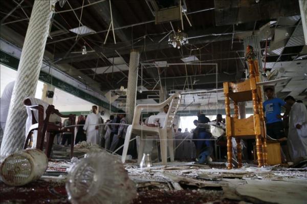 Cinco muertos, saldo de un ataque terrorista contra mezquita chií en Arabia Saudí