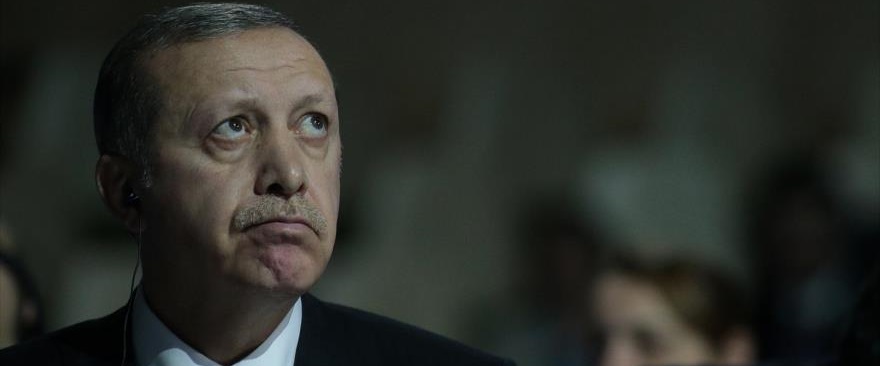 Rusia muestra cómo se beneficia Erdogan del petróleo de Daesh