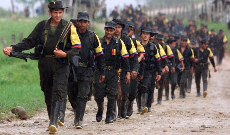 Las FARC suspenden el cese al fuego unilateral