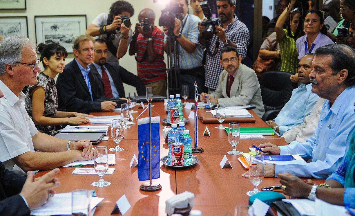Europa informa de “progresos sustanciales” en diálogos con Cuba