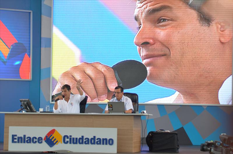 Correa llama a la oposición a entablar un diálogo sobre la aprobación de las 15 enmiendas