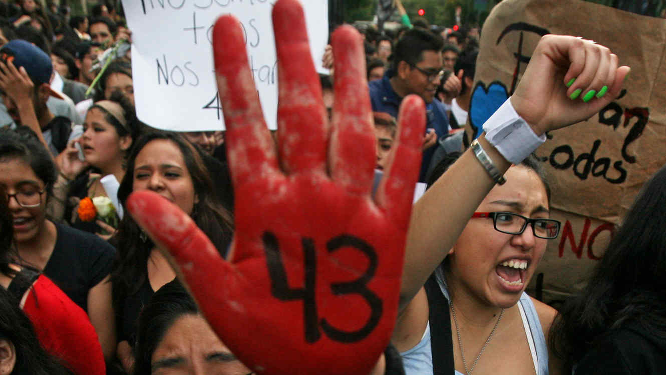 Expediente sobre el caso de los 43 estudiantes desaparecidos mexicanos se hace público