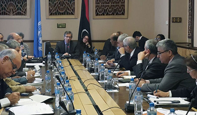 Grupos políticos rivales de Libia retoman los diálogos en Argelia