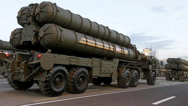 Rusia despliega misiles S-400 en sus fronteras con Ucrania