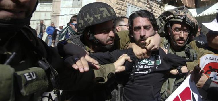 Fuerzas israelíes arrestan a 10 palestinos en Cisjordania