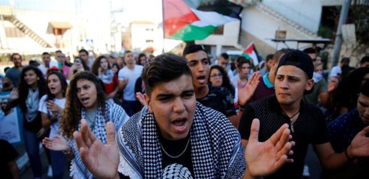 Palestinos conmemoran 16º aniversario de la segunda Intifada