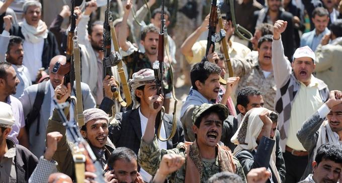 Decenas de miles protestan en Yemen contra la recién masacre saudí