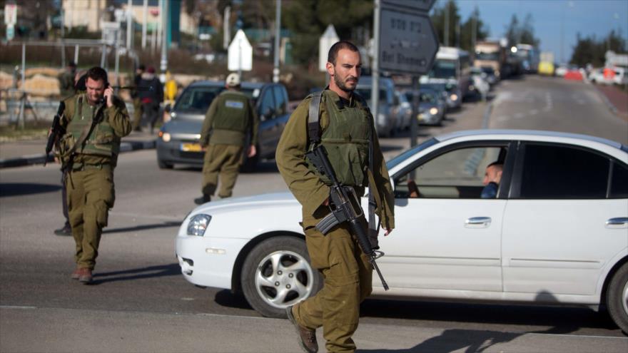 Hombres armados disparan contra militares israelíes en Cisjordania