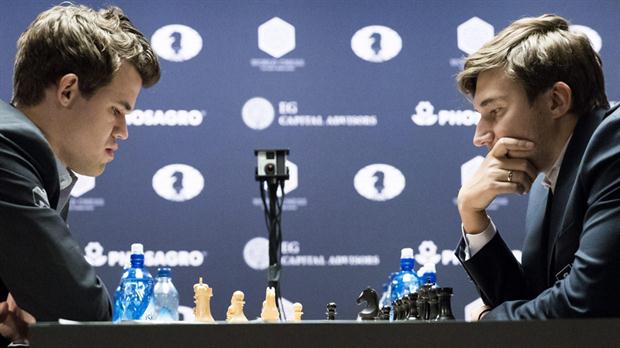 Carlsen y Karjakin se jugarán el trono mundial de ajedrez en el ’tie-break’