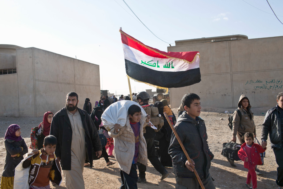 الجيش العراقي والحشد يتقدمان جنوب الموصل.. والبغدادي يدعو لغزو تركيا