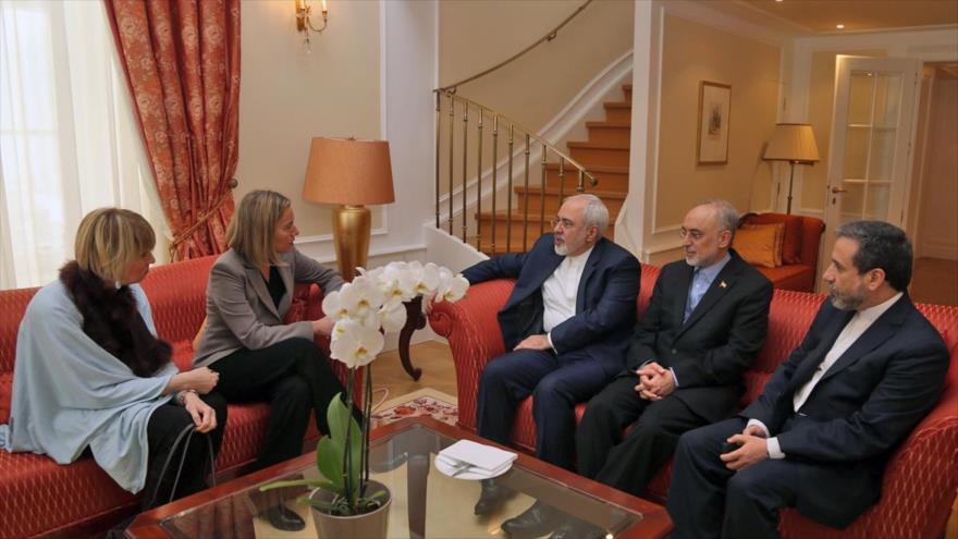 Zarif y Mogherini abordan los últimos pasos de aplicación de Acuerdo Nuclear