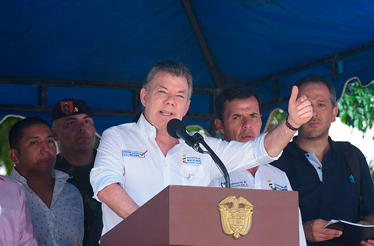 Santos espera pronto inicio de diálogos con la segunda guerrilla colombiana, ELN