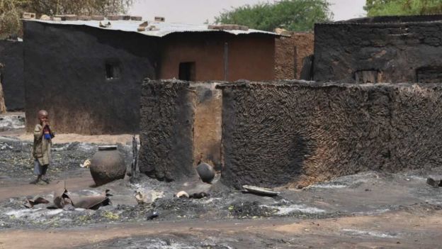 Terroristas de Boko Haram queman vivo a los niños en Nigeria