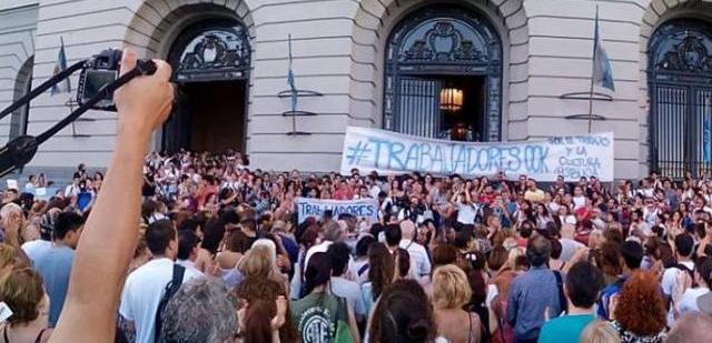 Argentina: Miles de empleados públicos protestan contra el despido masivo en sus sectores