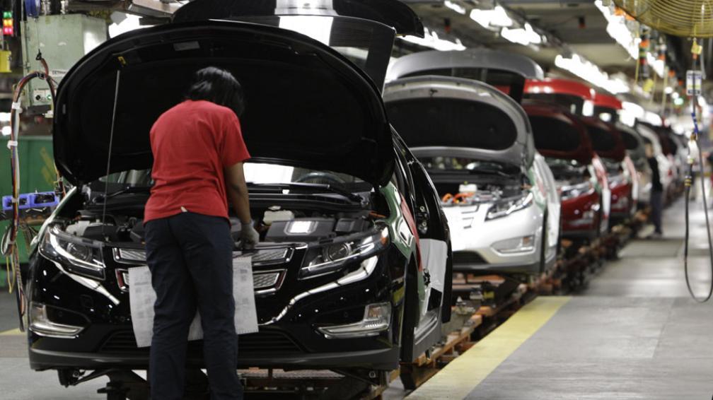 Producción de autos en Argentina cae 30.6 por ciento interanual