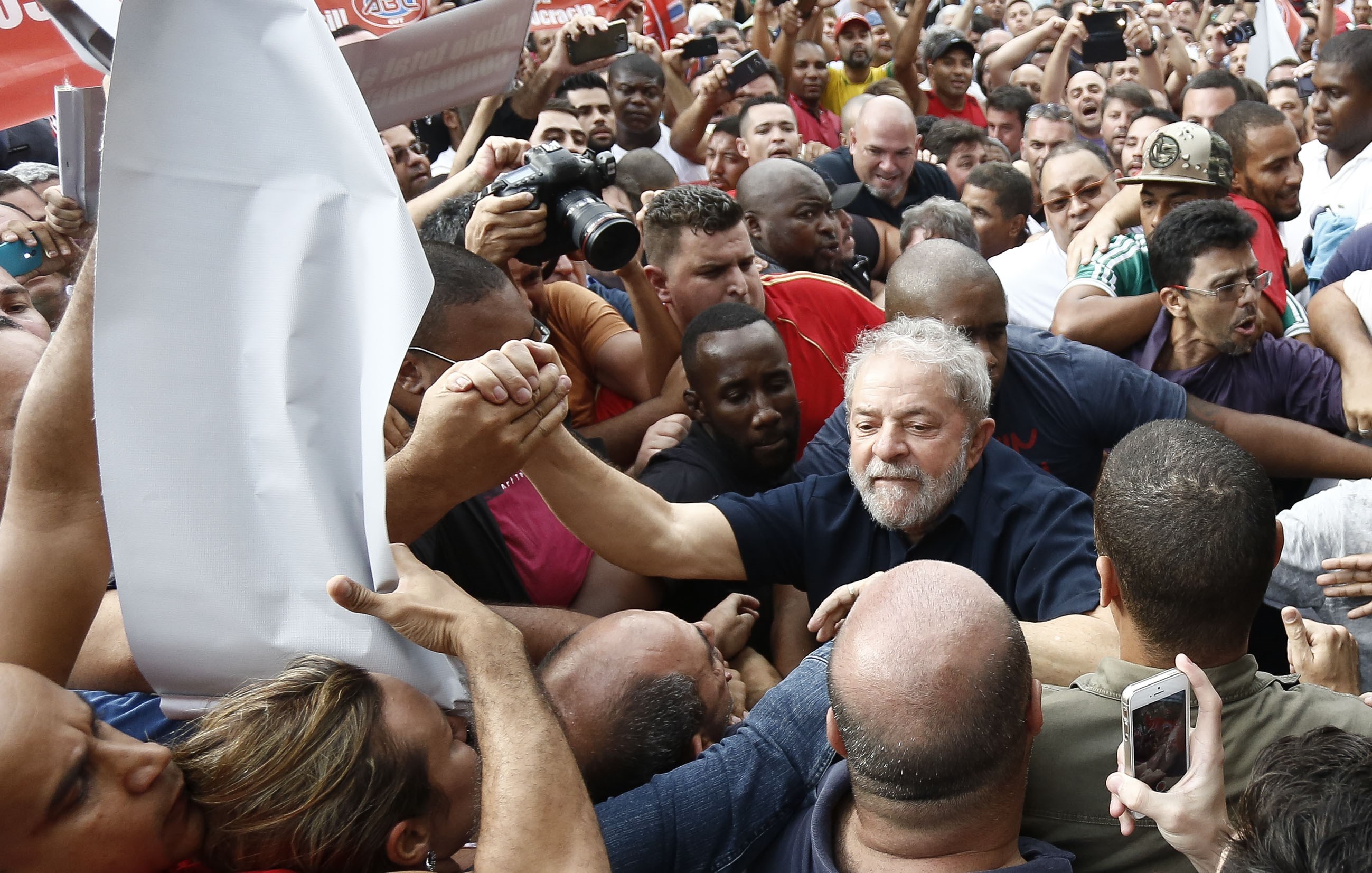 Tras el ataque de la derecha a Lula, los líderes latinos le expresan su apoyo