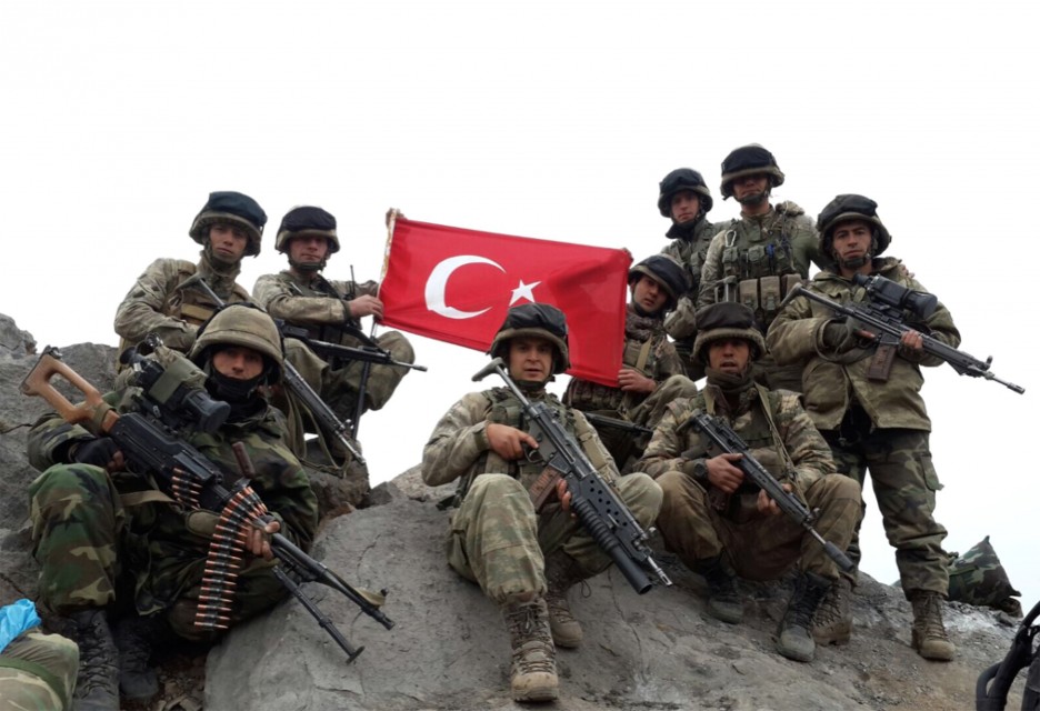 مقتل 5 جنود أتراك في هجمات مسلحة شرق البلاد
