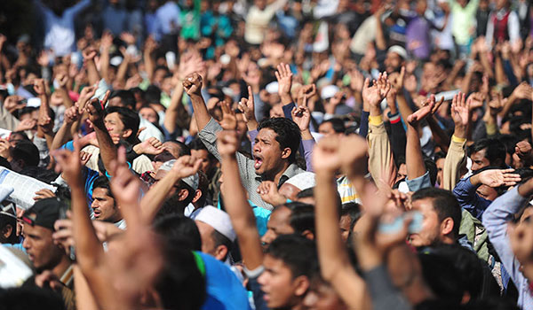 بنگلہ دیش، سرکاری مذہب اسلام کی حمایت میں ہزاروں افراد کا مظاہرہ