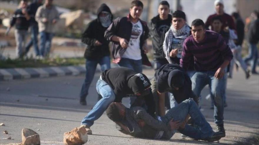 Fuerzas israelíes hieren a 16 palestinos en Al-Quds