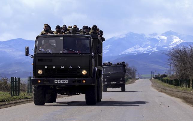 Azerbaiyán y Armenia declaran una tregua en la región de Nagorno Karabaj