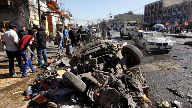 Atentado con coche bomba deja más de 64 muertos en Bagdad