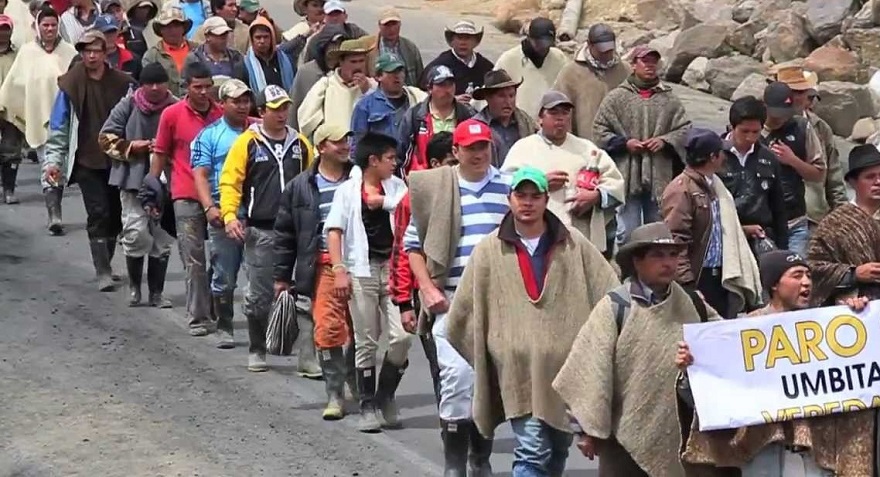 Campesinos realizan paro agrario en Colombia