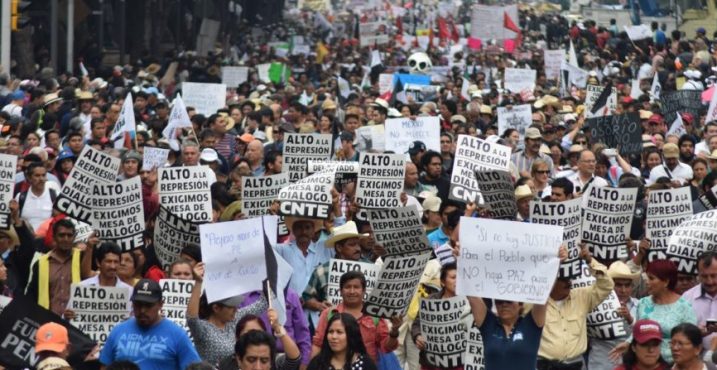 Masivas manifestaciones en México en apoyo al sindicato de maestros