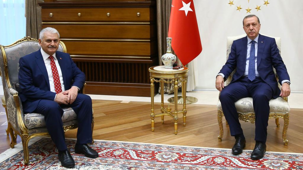 عطوان: اردوغان يمهد لإنقلاب جذري في سياسته مع روسيا وسورية ومصر