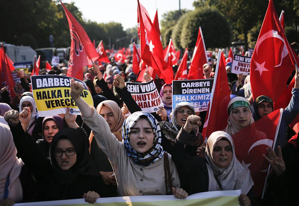 الاندبندنت: أردوغان أقوى بعد الإنقلاب الفاشل، ولكن تركيا هي الخاسر الأكبر